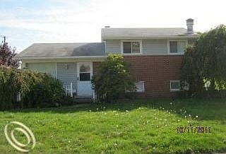 1st image of 28441 Cambridge St
