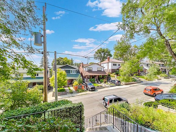 3rd image of 159 Glenmount Park Rd