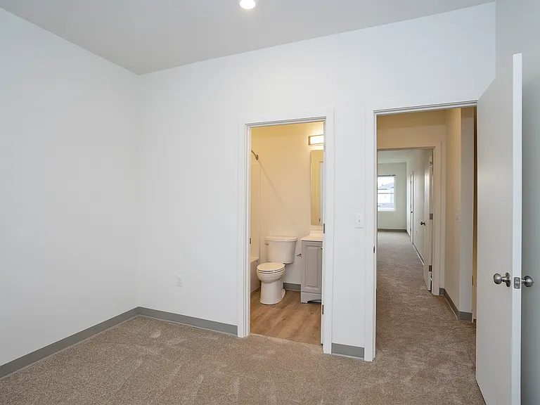 11208 Kline St SW #J-4 — Photo 27