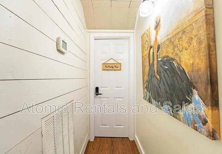 714 E Jefferson St — Photo 2