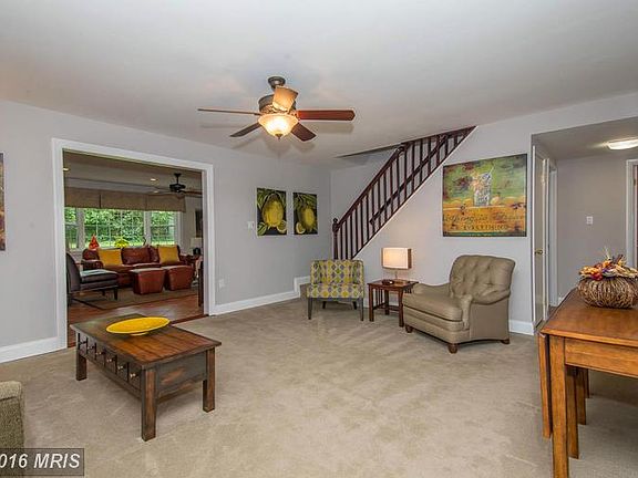 4th image of 4719 Upland Dr