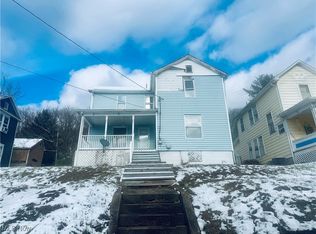 310 5th St, Lowell, OH 45744