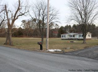 136 John Shults Rd, Saugerties, NY 12477