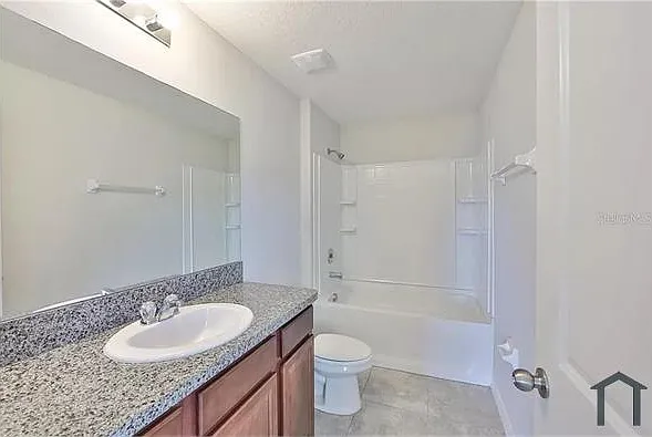 7325 Parkshore Dr — Photo 21