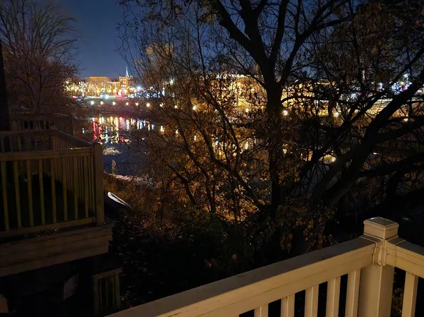 26 Dickinson Ave #50, Mount Clemens, MI 48043