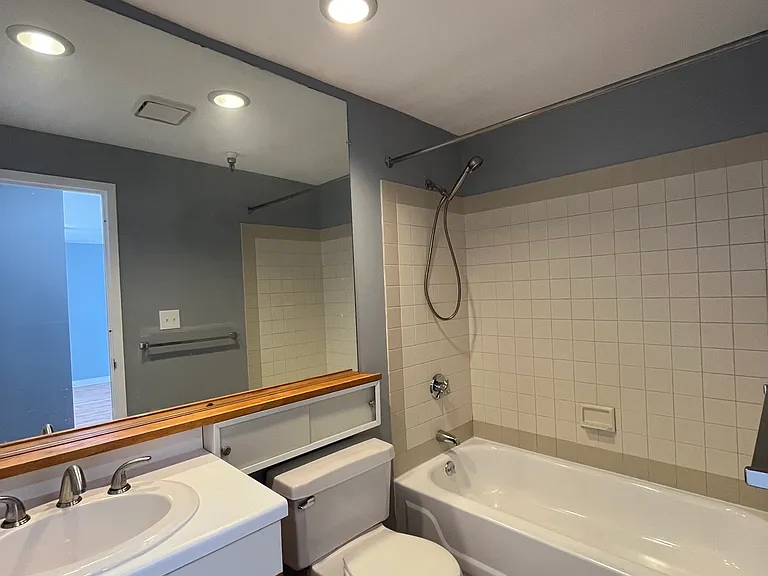 750 Davol St #616 — Photo 5