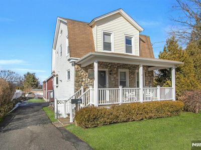 245 Prospect St, Midland Park, NJ, 07432
