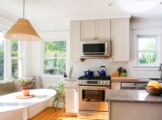 122 Folly Road Blvd, Charleston, SC 29407