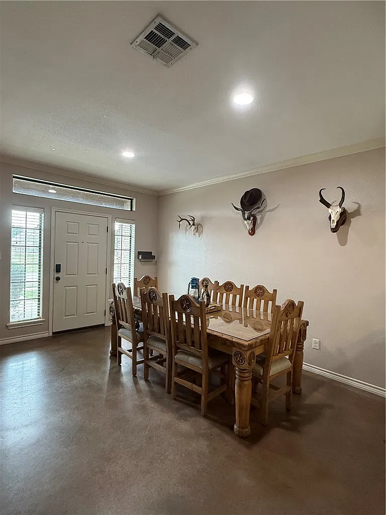 3 bed, 3.5 bath, 1693 sqft, $2,000 — Photo 4