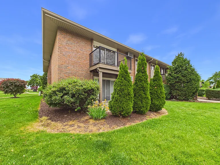 4525 Blackhawk Ln #202 — Photo 51