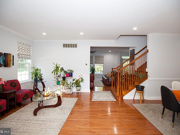 5th image of 432 Ruby Rd