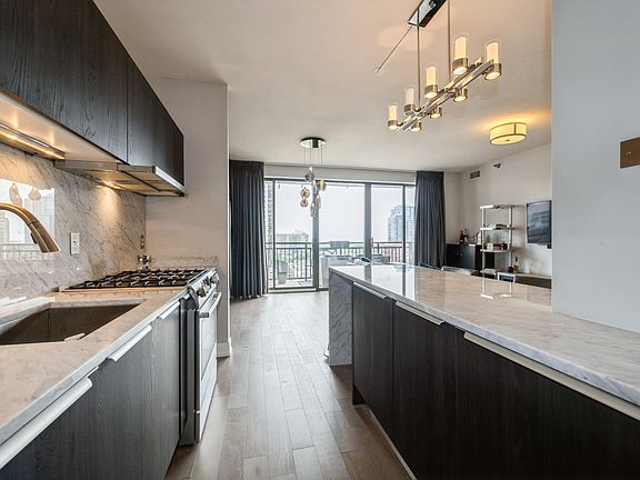 5th image of 5 E 14th Pl APT 1203