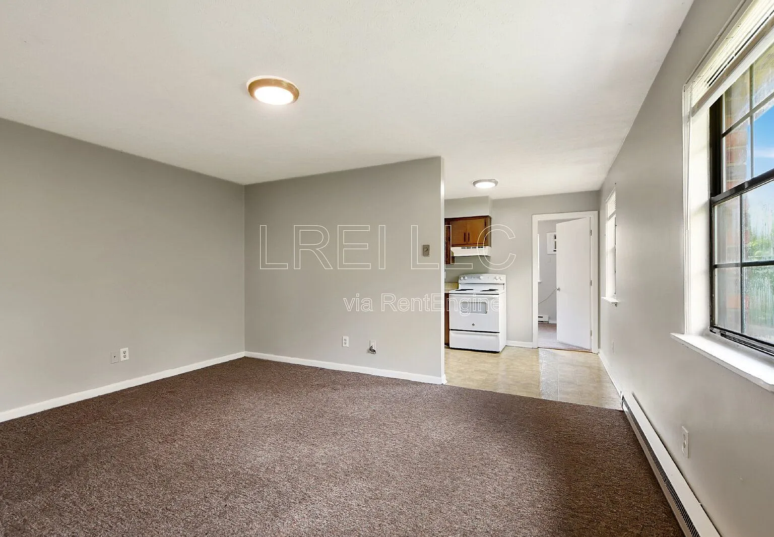1 bed, 1.0 bath, 580 sqft, $695 — Photo 2