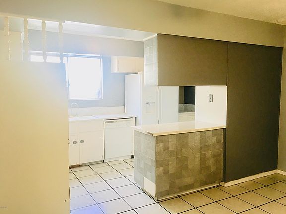 4th image of 6032 W Avalon Dr