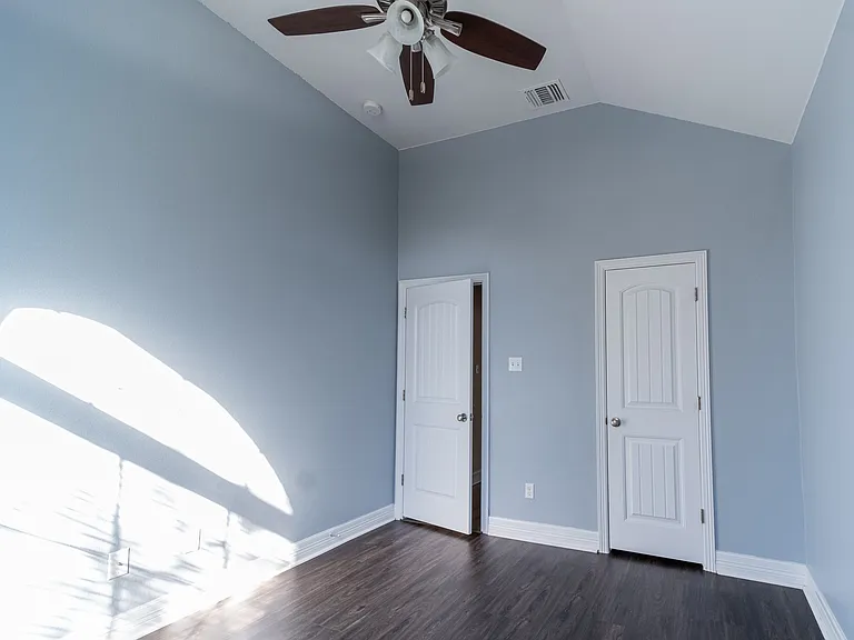 3208 Honey Peach Way — Photo 8