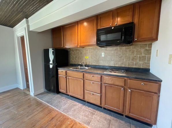 2703 W Main St APT 4