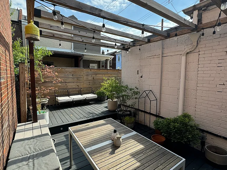 157 43rd St — Photo 29