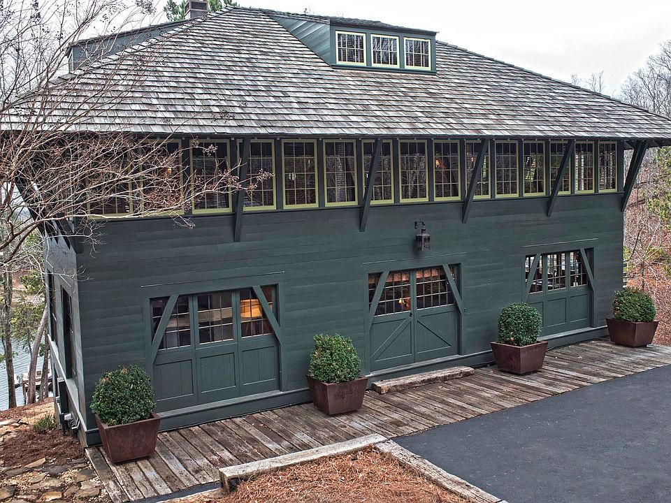 Welcome to 50 Shady Ridge!