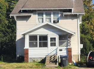 146 S Central Ave, Burlington, IA 52601