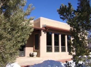 2223 Calle Cacique, Santa Fe, NM 87505