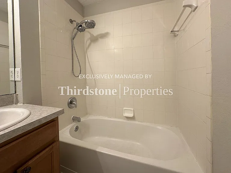 1036 N Black Cherry Dr — Photo 13