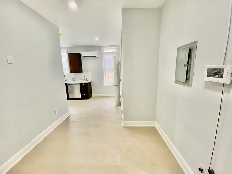 1247 Snyder Ave #2 — Photo 9