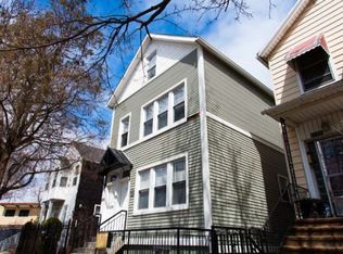 1738 W Altgeld St #R3, Chicago, IL 60614