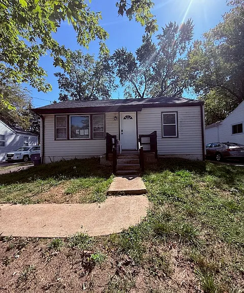 24 Vierling Dr — Photo 1