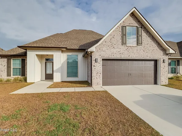 3742 Victor Ln, Diberville, MS 39540