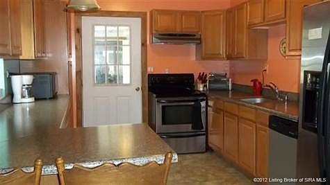 Nice kitchen cabinets.