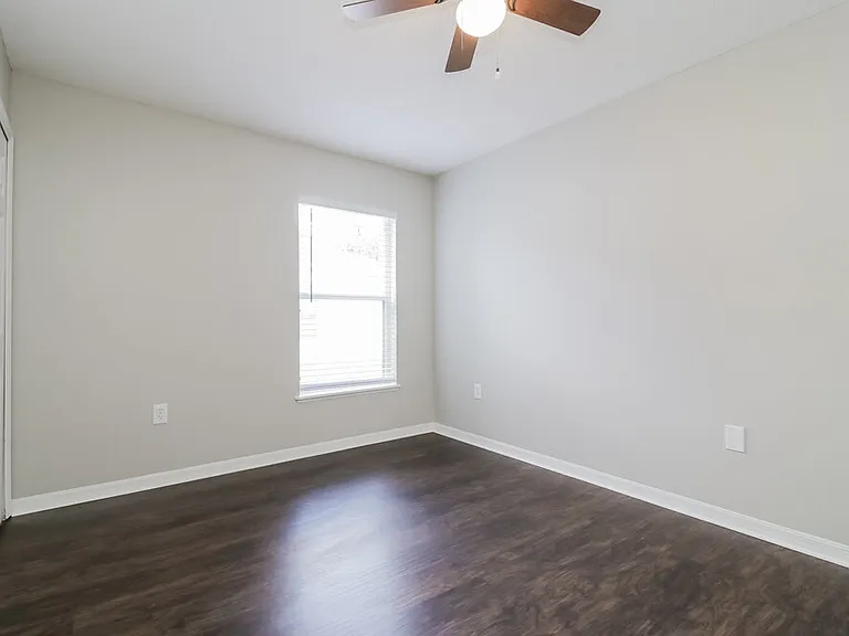 12503 Woodbury Cove Dr — Photo 14