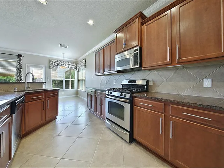 139 Sweet Leaf Grove Ln — Photo 9