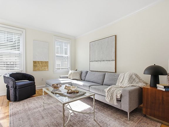 4th image of 74 School St #2