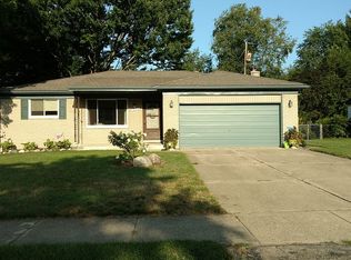 18277 Myron St, Livonia, MI 48152