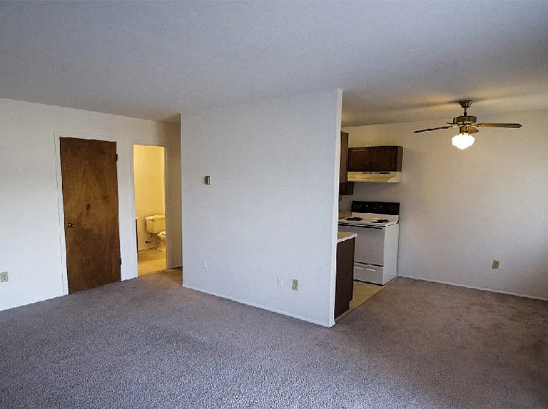 Westwood Apartments - SP Lafayette LLC — Photo 43