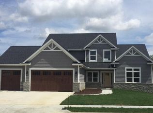 7000 N Buckthorn Way, Edwards, IL 61528