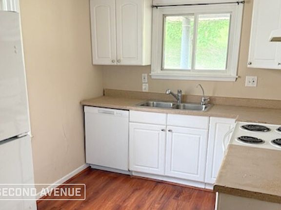 5th image of 403 Sunnyside Ave