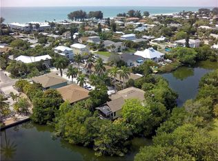 6915 Holmes Blvd, Holmes Beach, FL 34217