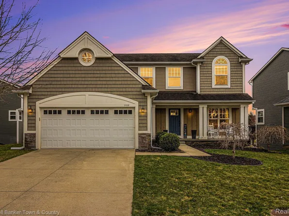 1105 Riverstone Cir, Milford, MI 48381