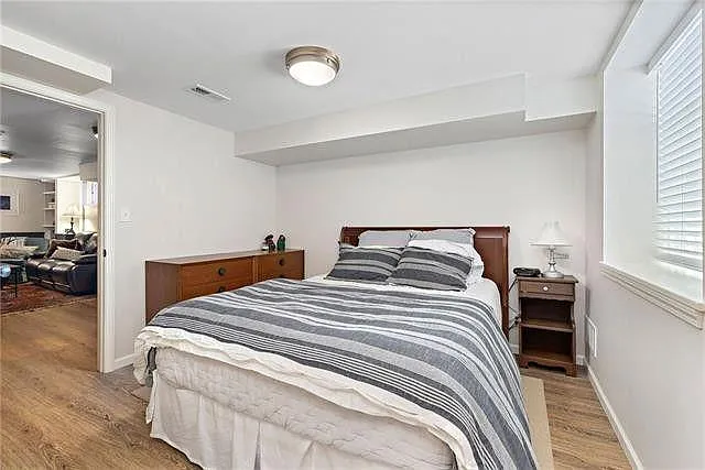 5217 W 72nd St — Photo 28