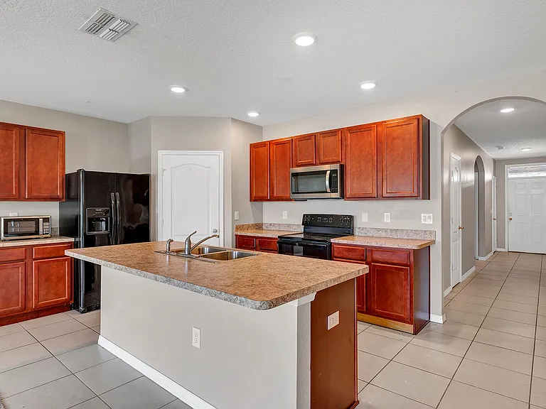 2192 Rose Blvd — Photo 16