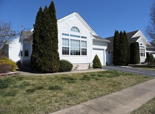 22 Henley Cir, Manchester, NJ