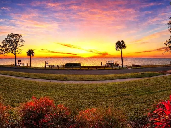 7927 Longbay Blvd, Sarasota, FL 34243