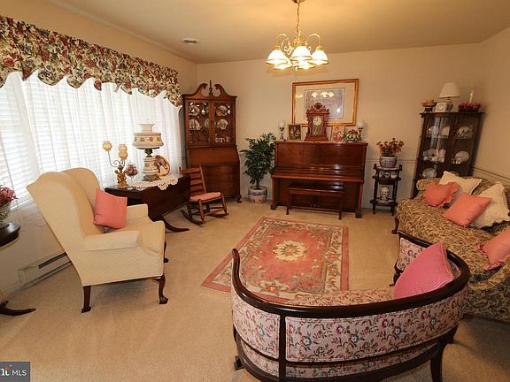 2nd image of 1214 Hillbrook Dr