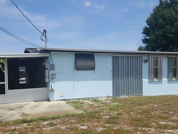 4th image of 2587 Carol Dr