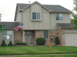 49086 Shady Glen Ct, New Baltimore, MI 48051