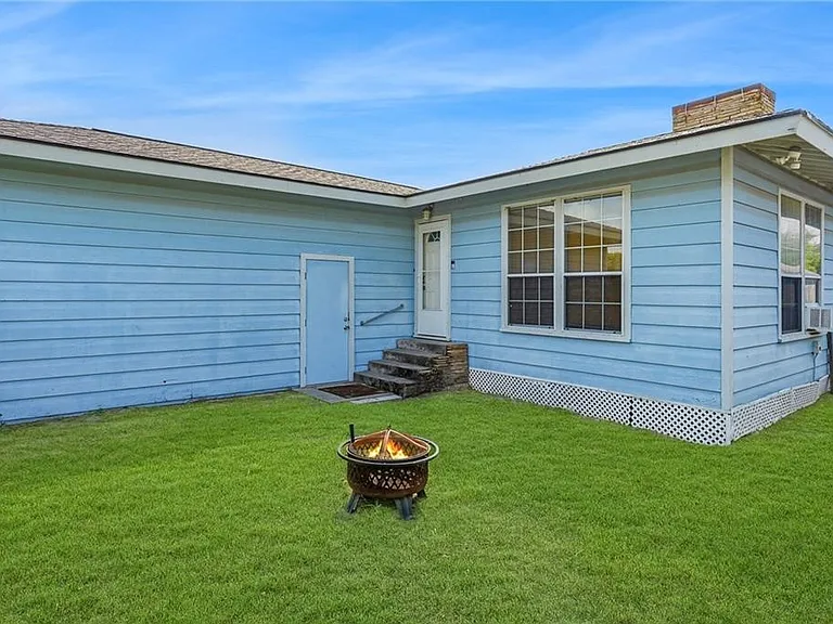 651 W Wilson Ave — Photo 21