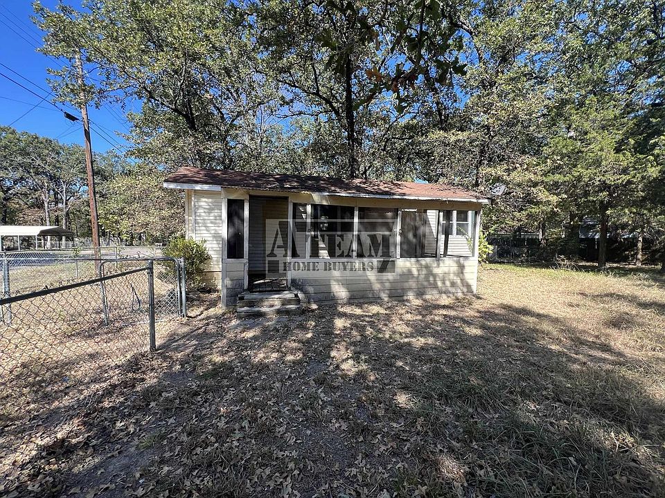 1st image of 166 Fernwood Dr