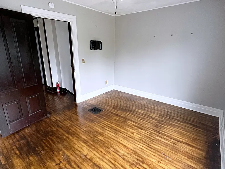 1112 Salina St — Photo 14