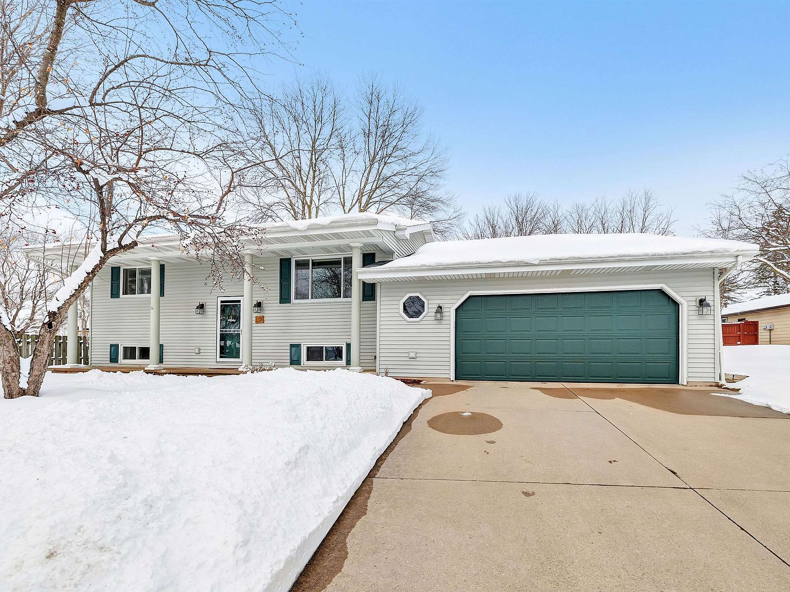 1316 E Wisconsin Ave, Little Chute, WI 54140 Zillow